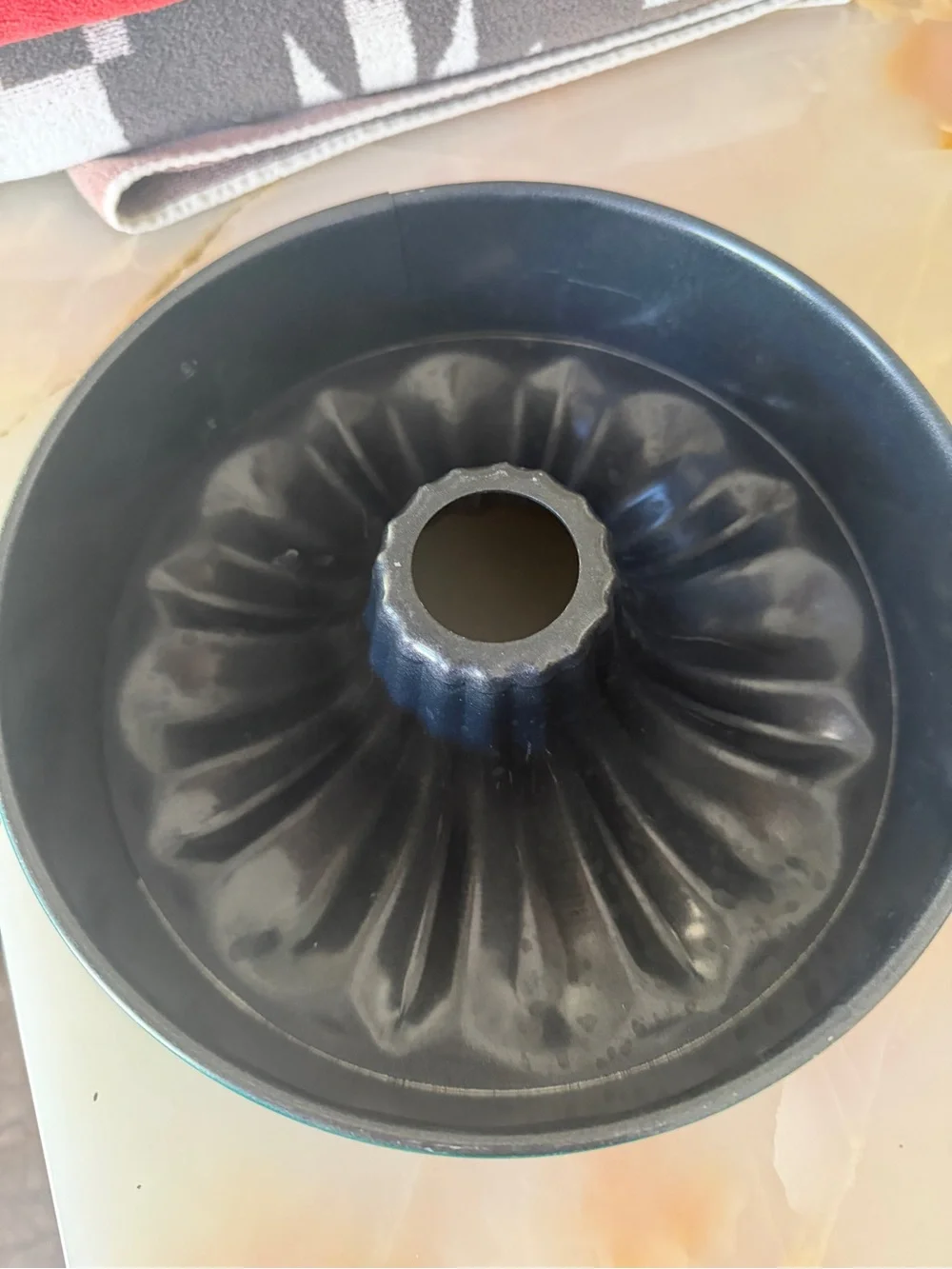 Vintage Green Springform Bundt Cake Pan